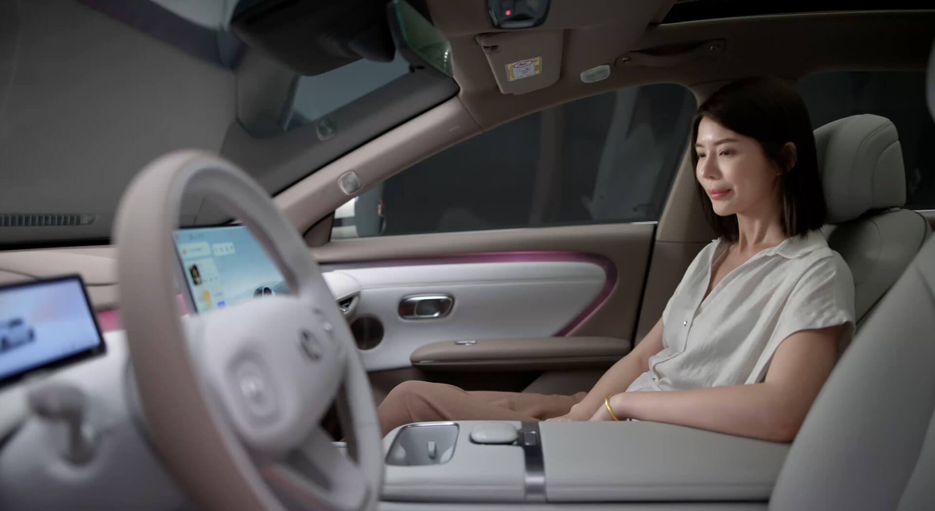 Changan Qiyuan A06 — передняя часть салона